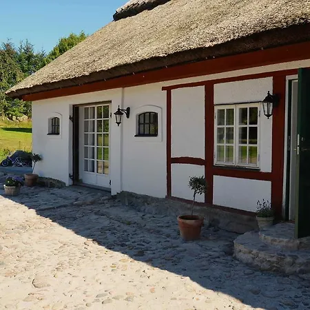Kastanjegarden Pa Stenshuvud Kivik Room photo